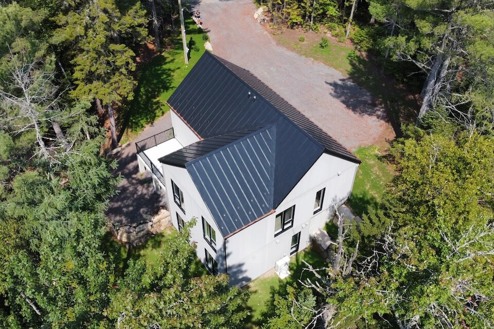 Vue aérienne, La Maison sur la pointe, Biophile architecture
