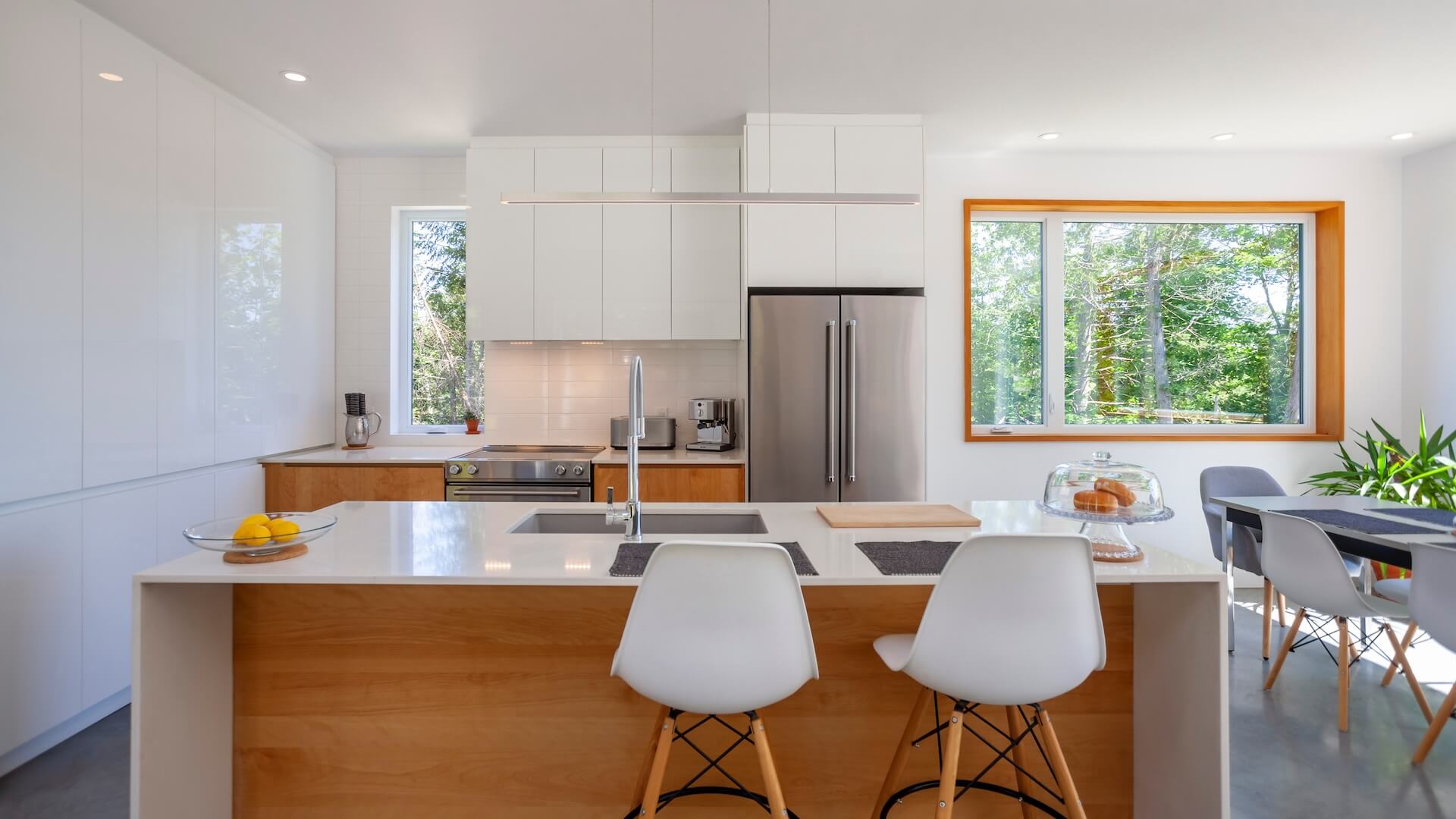 Home-slider-la-grive-kitchen